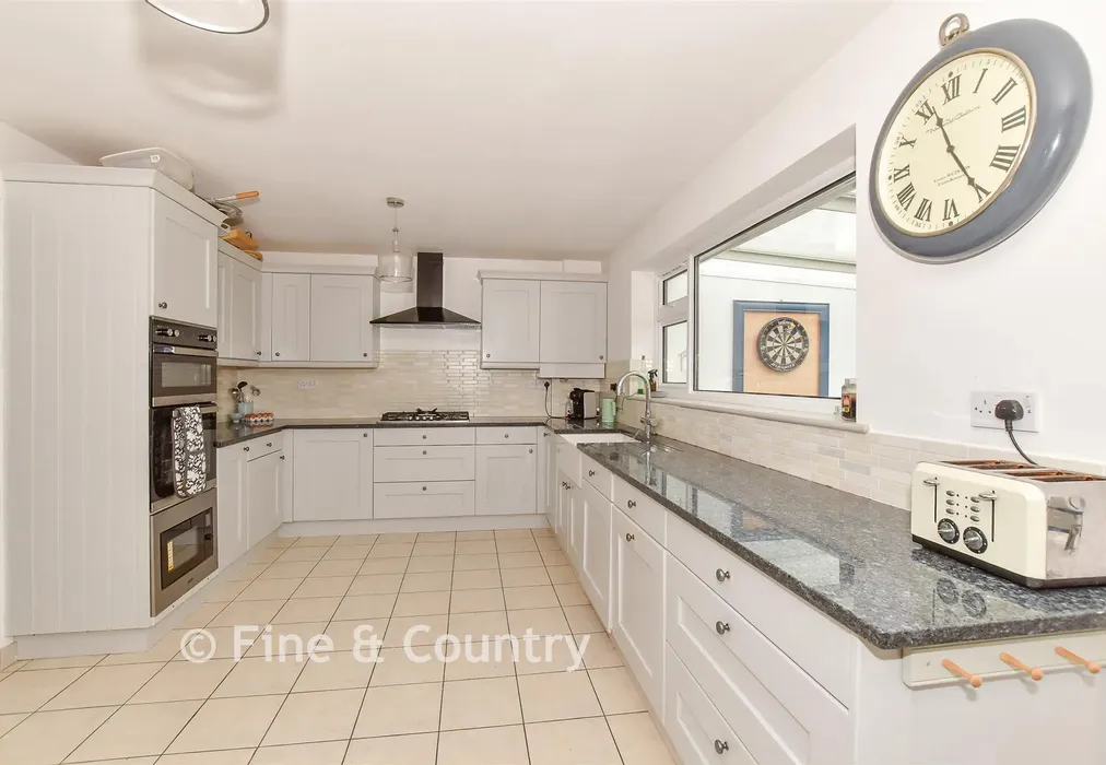 Kitchen - Preston Hill, Wingham, Canterbury, Kent - Wards of Kent