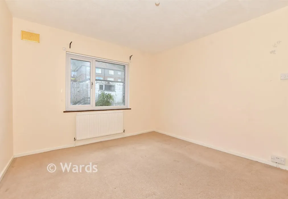 Bedroom 1 - Farthingloe Road, Maxton, Kent - Wards of Kent