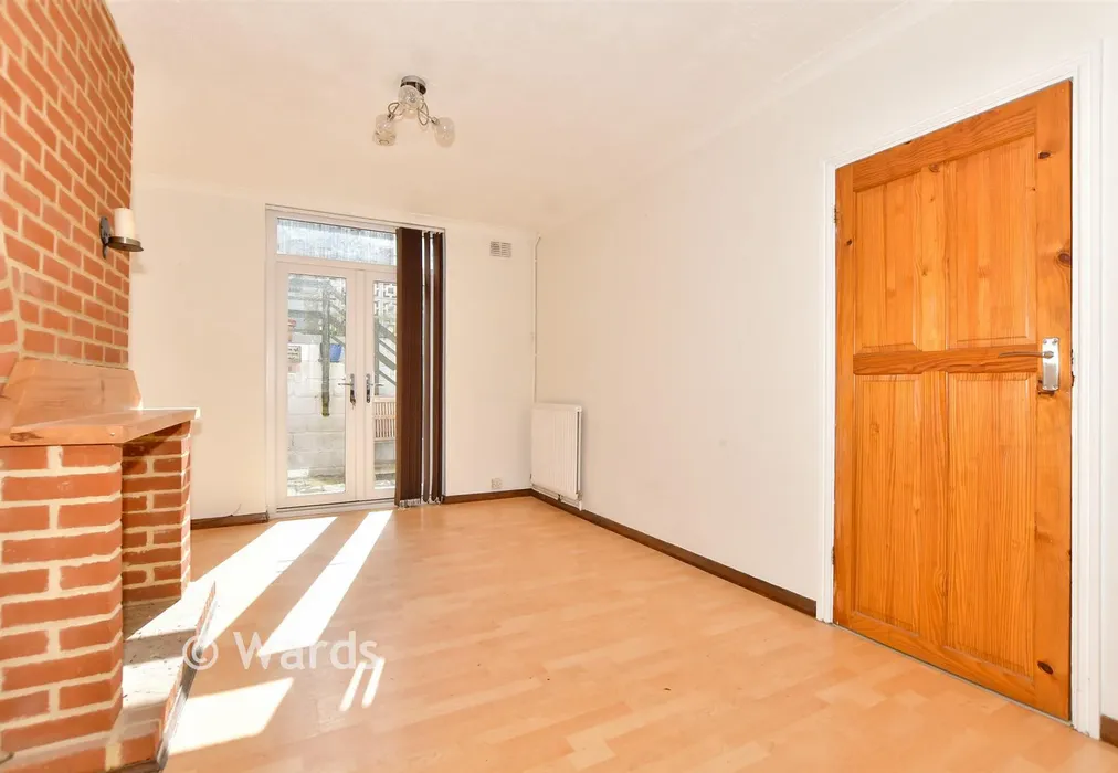 Dining Area - Farthingloe Road, Maxton, Kent - Wards of Kent