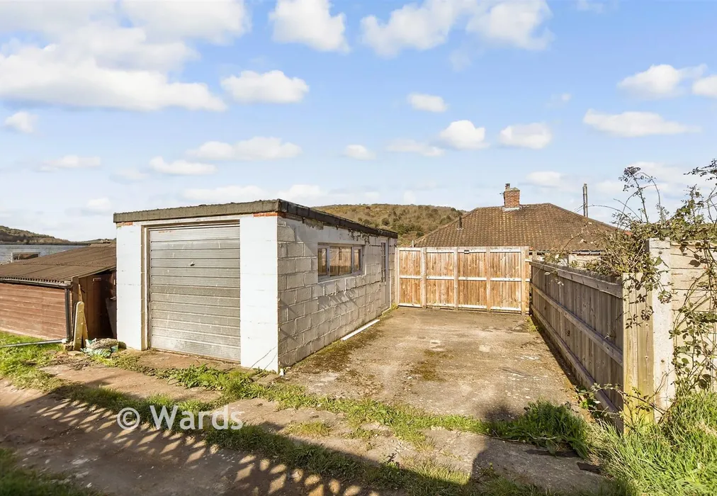Driveway/Parking - Farthingloe Road, Maxton, Kent - Wards of Kent