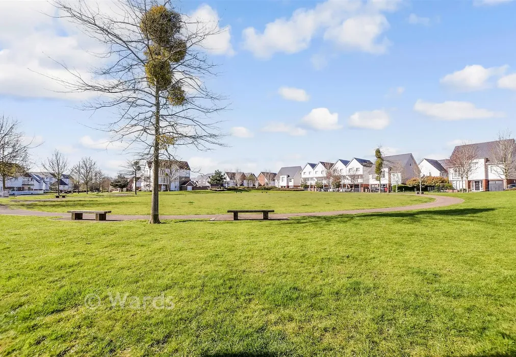 Surrounding Area - Poynder Drive, Holborough Lakes, Kent - Wards of Kent