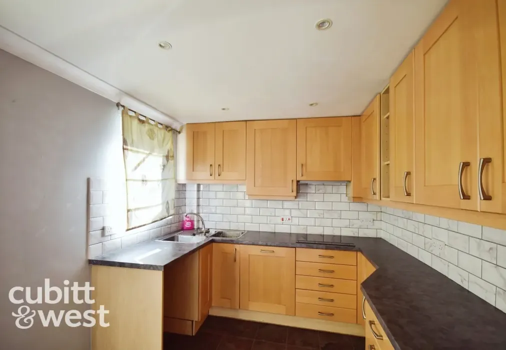  - AVAILABLE WITH NO DEPOSIT Crowther Close Southampton SO19 - Wards of Kent