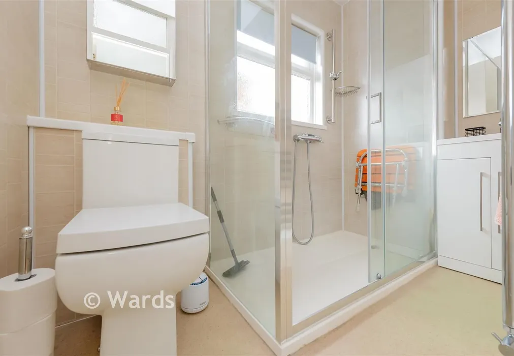 Shower Room - Meadow Way, Dartford, Kent - Wards of Kent