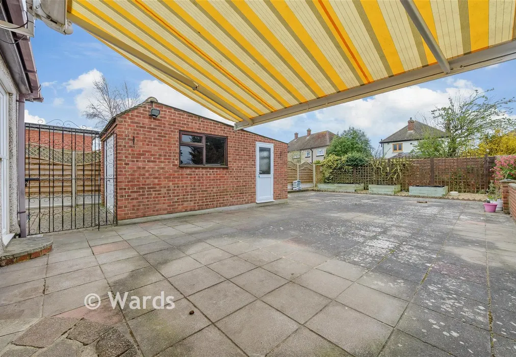 Rear Garden - Meadow Way, Dartford, Kent - Wards of Kent