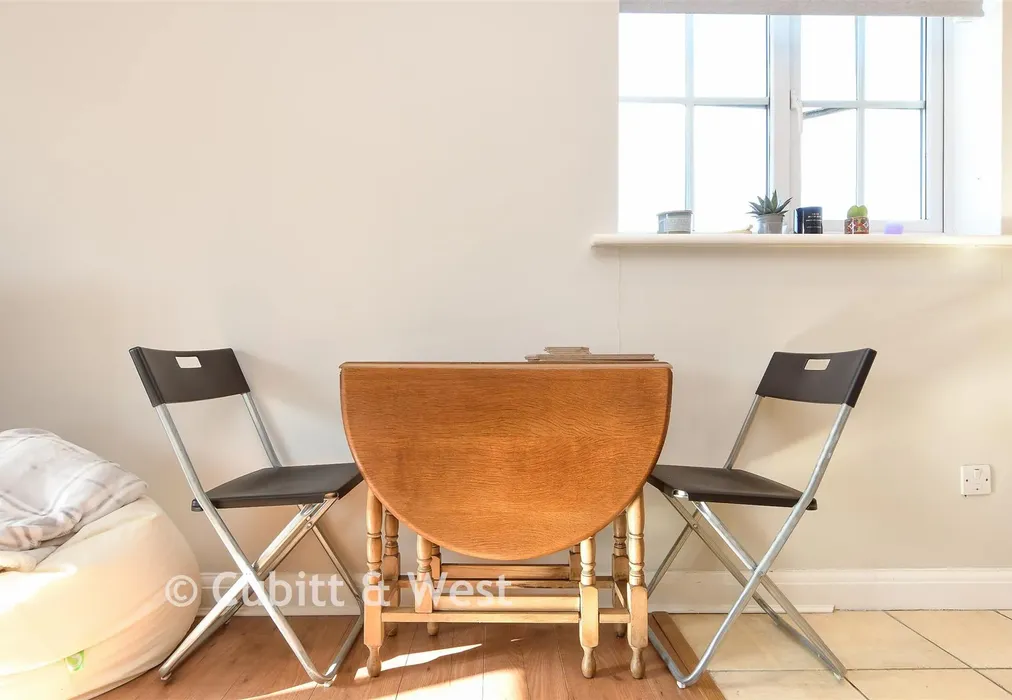 Dining Area - Priestlands Close, Horley, Surrey - Wards of Kent