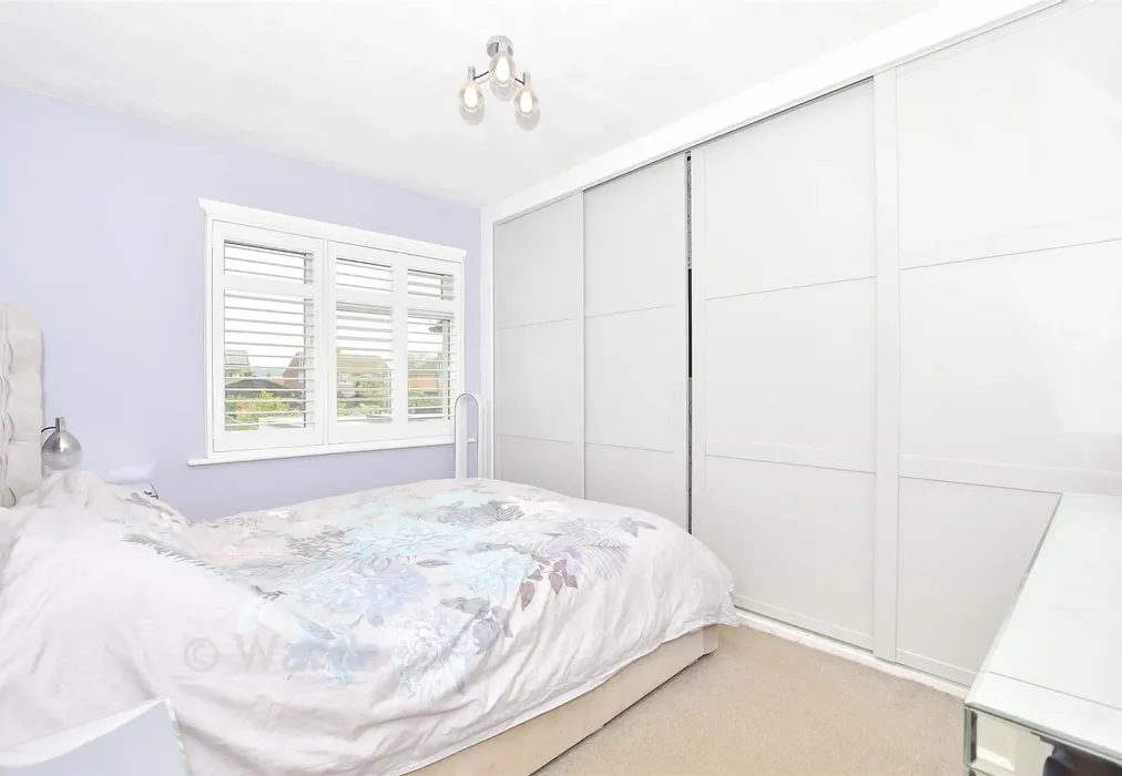 Bedroom 2 - London Road, Ditton, Aylesford, Kent - Wards of Kent