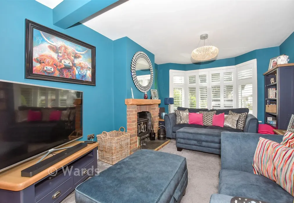 Lounge - London Road, Ditton, Aylesford, Kent - Wards of Kent