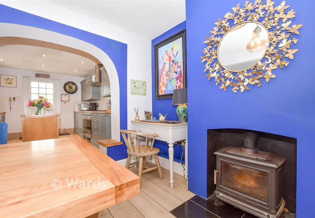 Internal Lifestyle Photograph - London Road, Ditton, Aylesford, Kent - Wards of Kent
