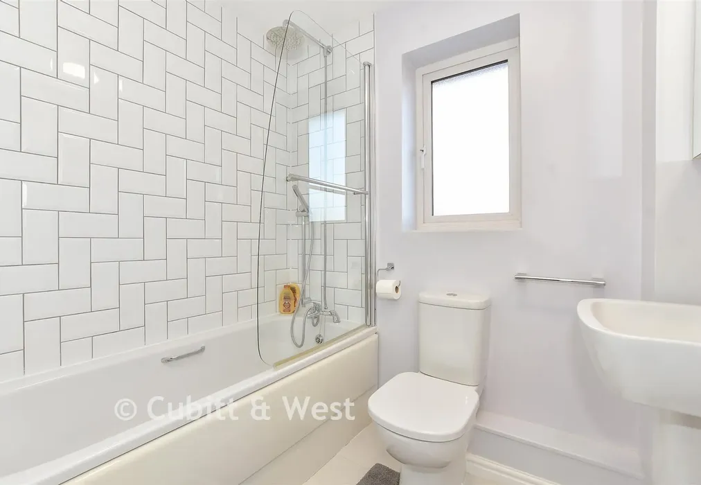 Bathroom - Horndean, Waterlooville, Hampshire - Wards of Kent