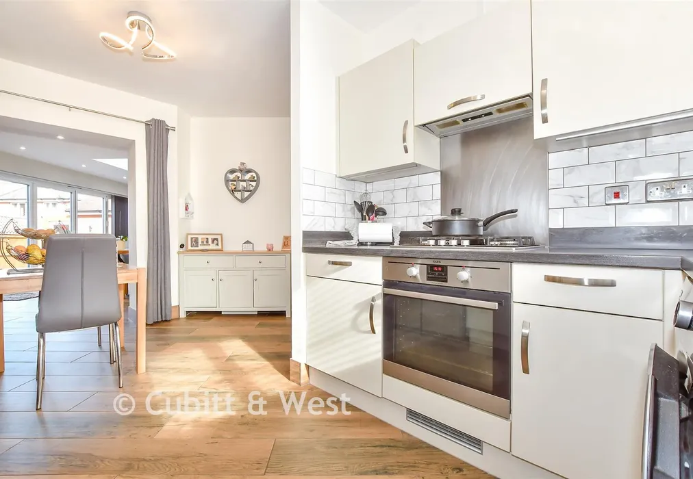 Kitchen/Breakfast Room - Horndean, Waterlooville, Hampshire - Wards of Kent