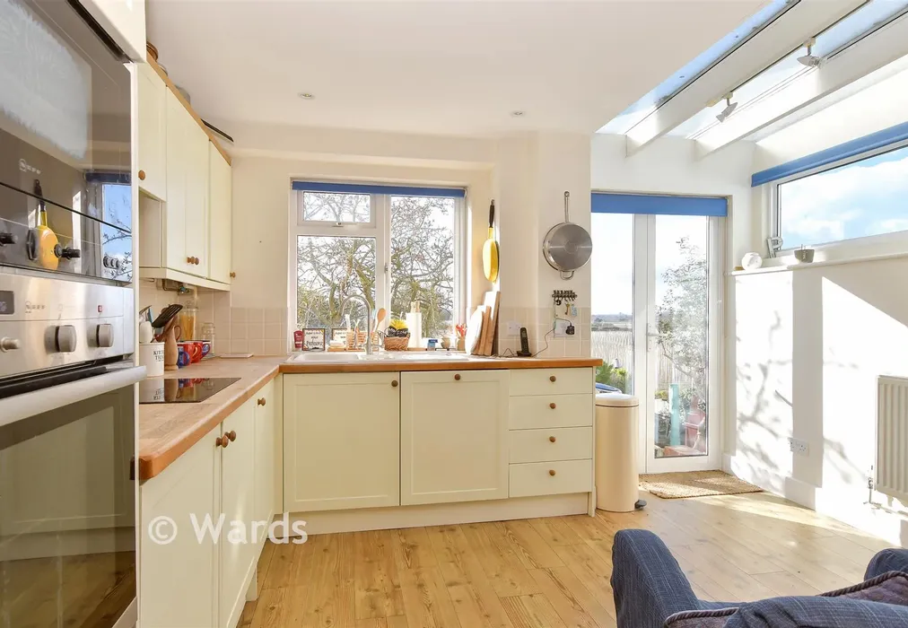 Kitchen - Bennetts Gardens, Buckland, Kent - Wards of Kent