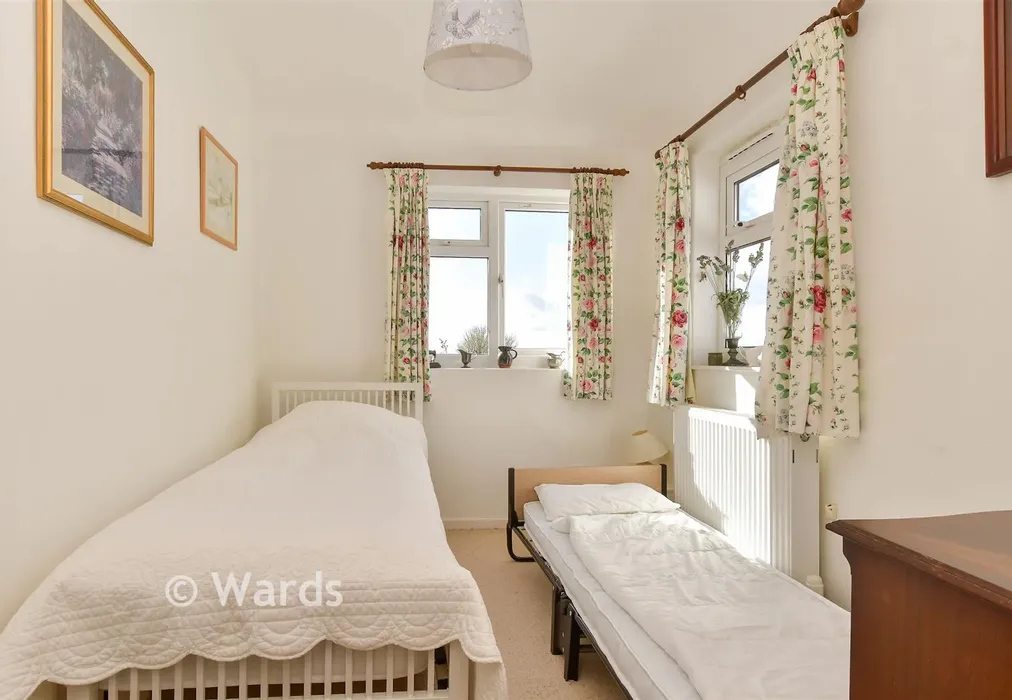 Bedroom 3 - Bennetts Gardens, Buckland, Kent - Wards of Kent