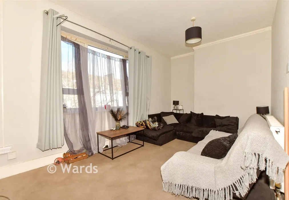 Lounge - Guildhall Street, Folkestone, Kent - Wards of Kent