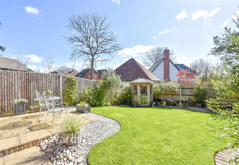 Rear Garden - Hawthornden Grove, Yalding, Maidstone, Kent - Wards of Kent