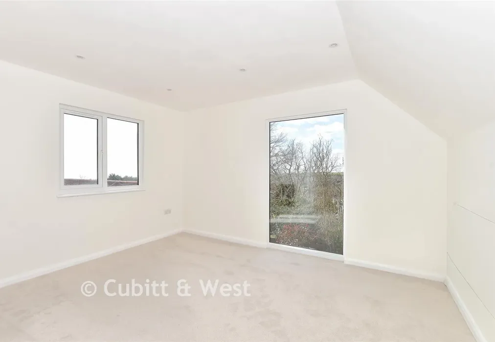 Bedroom 2 - Crescent Drive North, Woodingdean, Brighton, East Sussex - Wards of Kent
