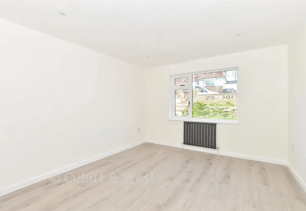 Bedroom 5 - Crescent Drive North, Woodingdean, Brighton, East Sussex - Wards of Kent