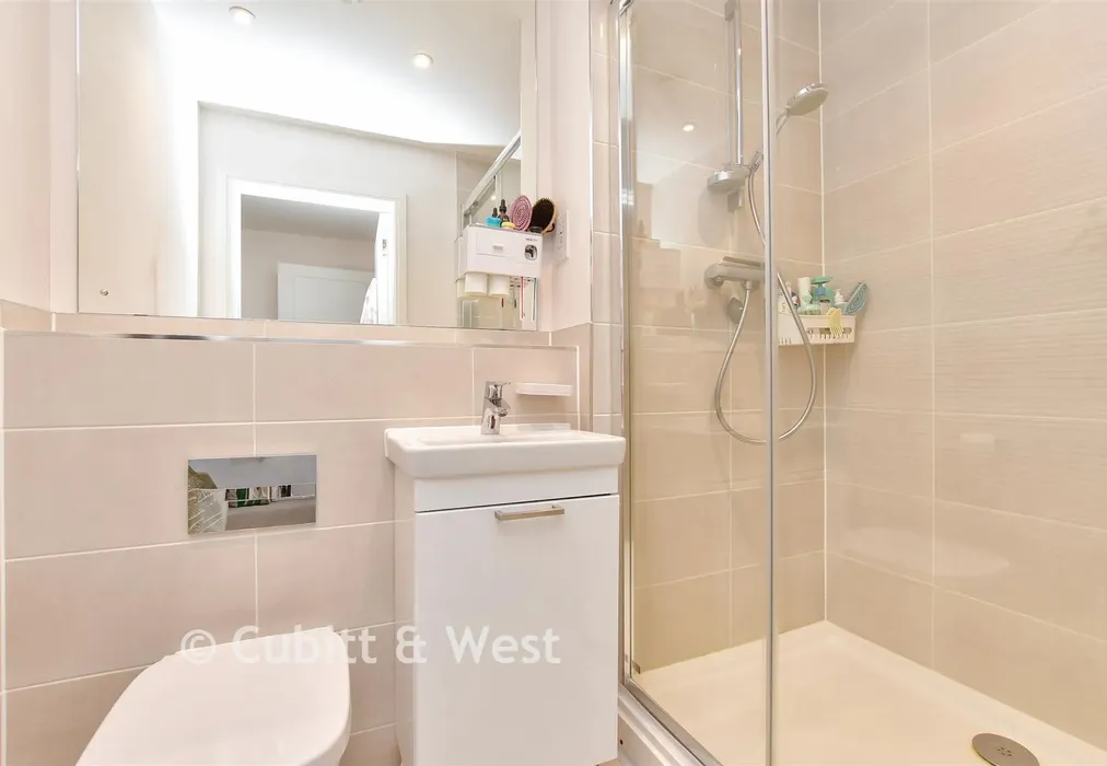 En-Suite Shower Room - William Way, Godstone, Surrey - Wards of Kent