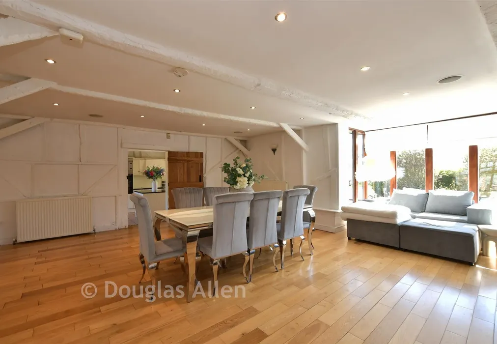 Lounge/Dining Room - Ashwells Road, Pilgrims Hatch, Brentwood, Essex - Wards of Kent