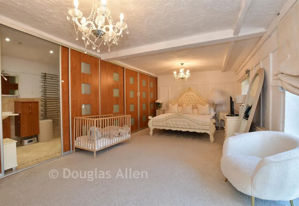 Bedroom 1 - Ashwells Road, Pilgrims Hatch, Brentwood, Essex - Wards of Kent