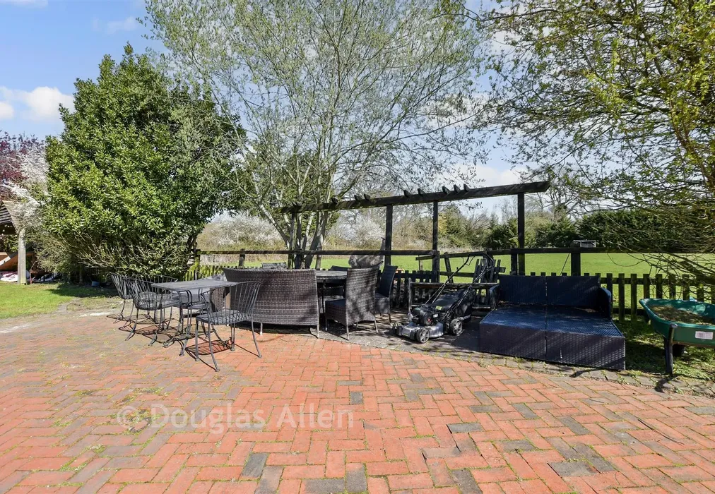Rear Garden - Ashwells Road, Pilgrims Hatch, Brentwood, Essex - Wards of Kent