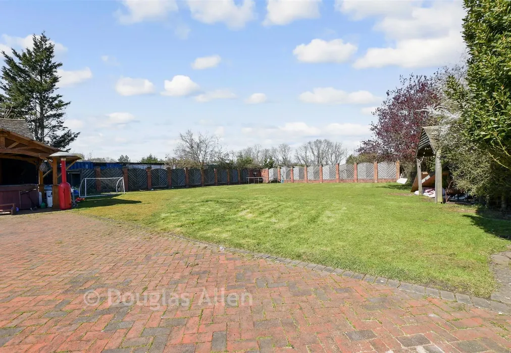 Rear Garden - Ashwells Road, Pilgrims Hatch, Brentwood, Essex - Wards of Kent