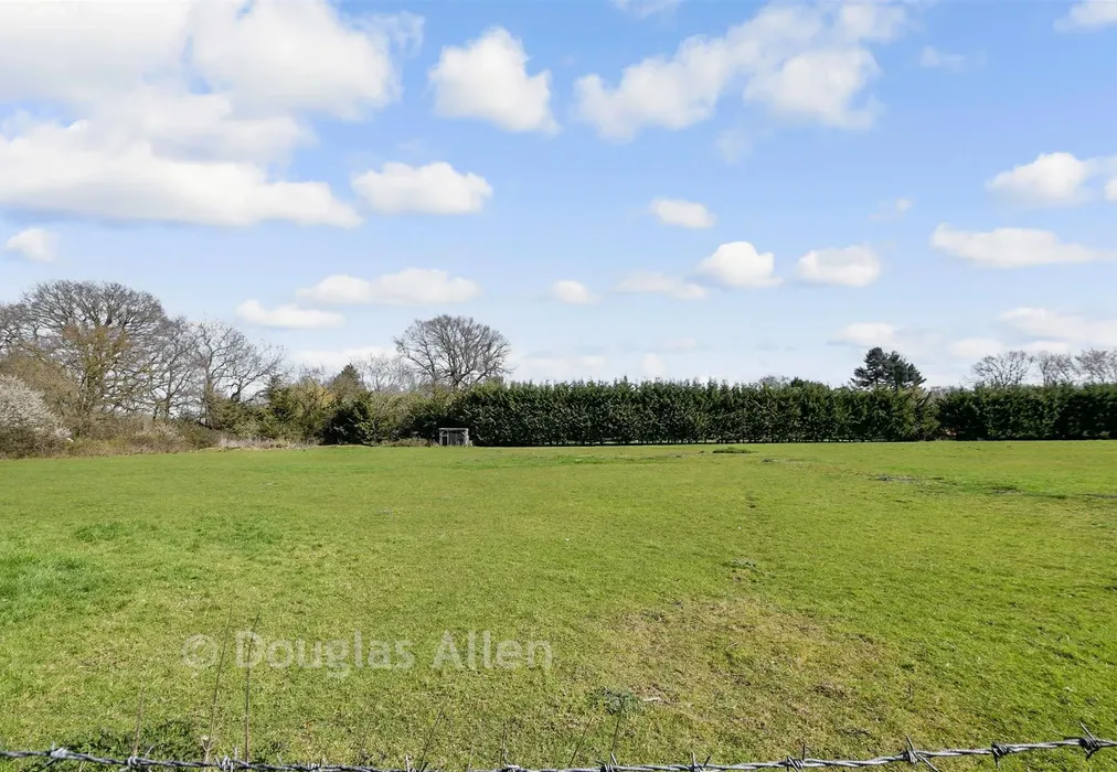 Rear Garden - Ashwells Road, Pilgrims Hatch, Brentwood, Essex - Wards of Kent
