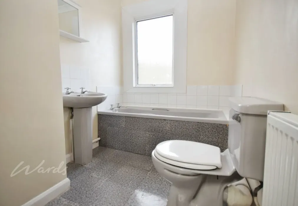 Bathroom - Folkestone Road Dover CT17 - Wards of Kent