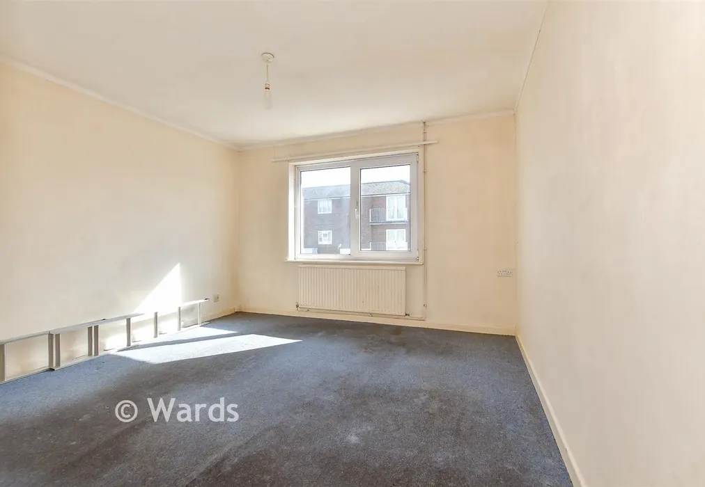 Bedroom 1 - Tankerton Road, Whitstable, Kent - Wards of Kent