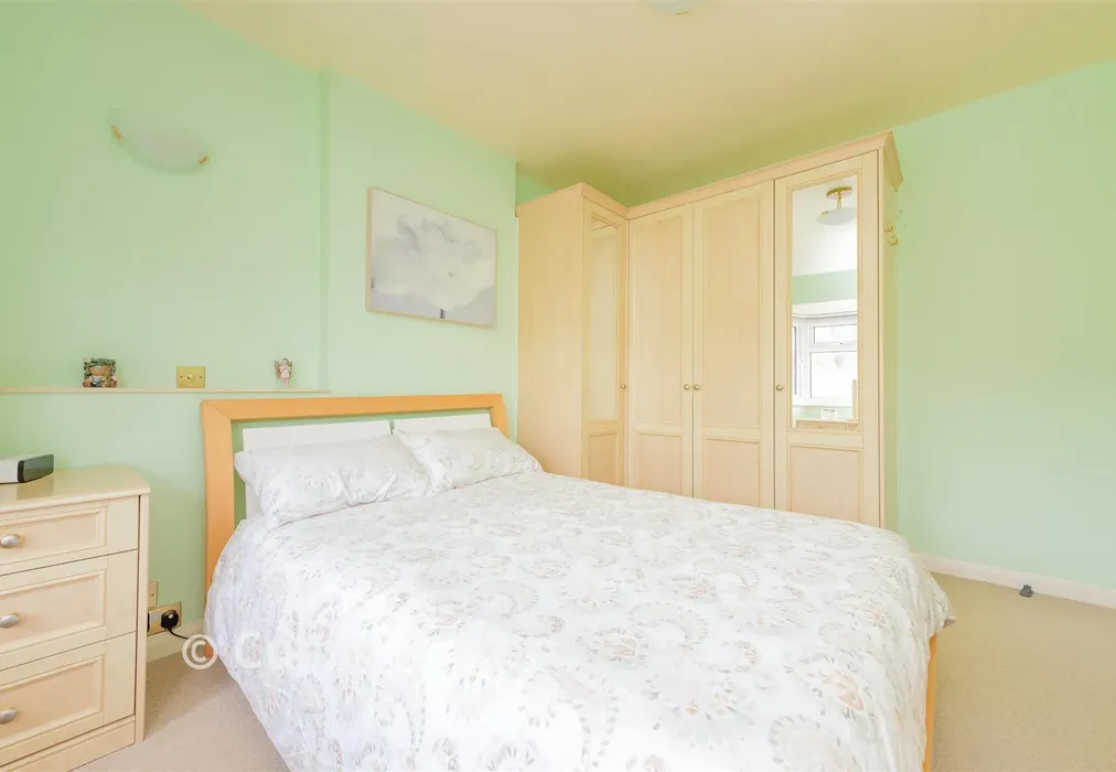 Bedroom 2 - Chipstead Lane, Lower Kingswood, Tadworth, Surrey - Wards of Kent