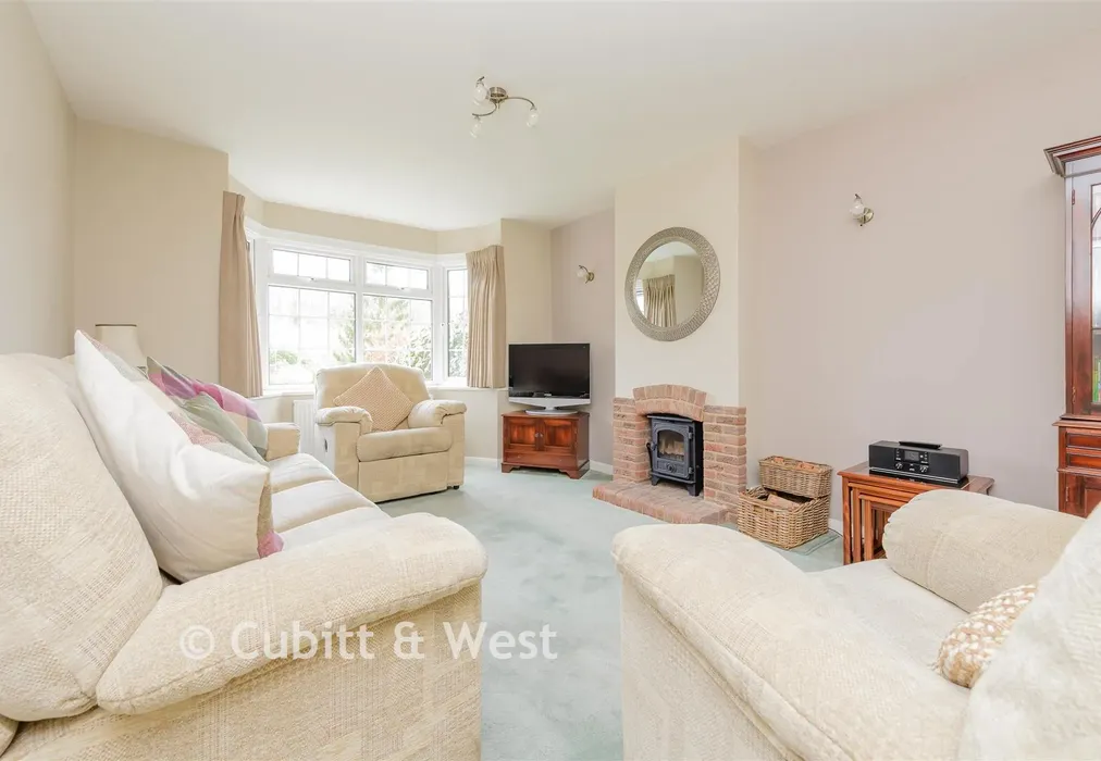 Lounge/Diner - Chipstead Lane, Lower Kingswood, Tadworth, Surrey - Wards of Kent