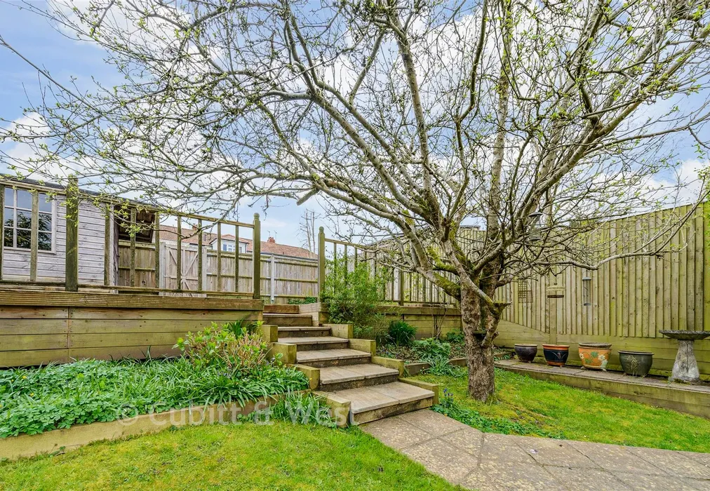 Rear Garden - Chipstead Lane, Lower Kingswood, Tadworth, Surrey - Wards of Kent