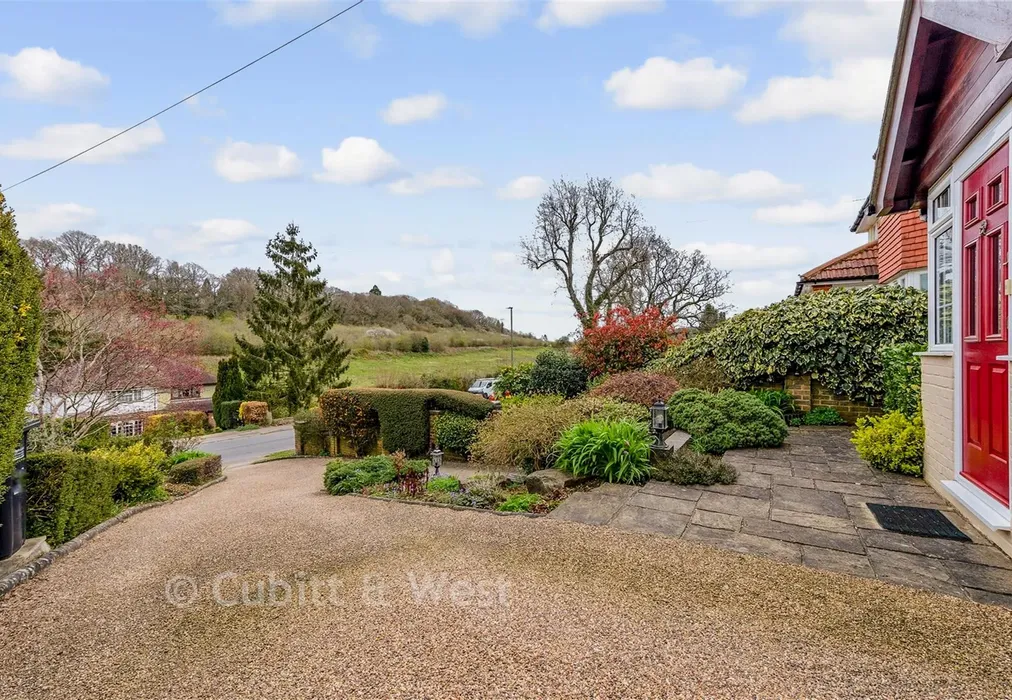 Driveway/Parking - Chipstead Lane, Lower Kingswood, Tadworth, Surrey - Wards of Kent