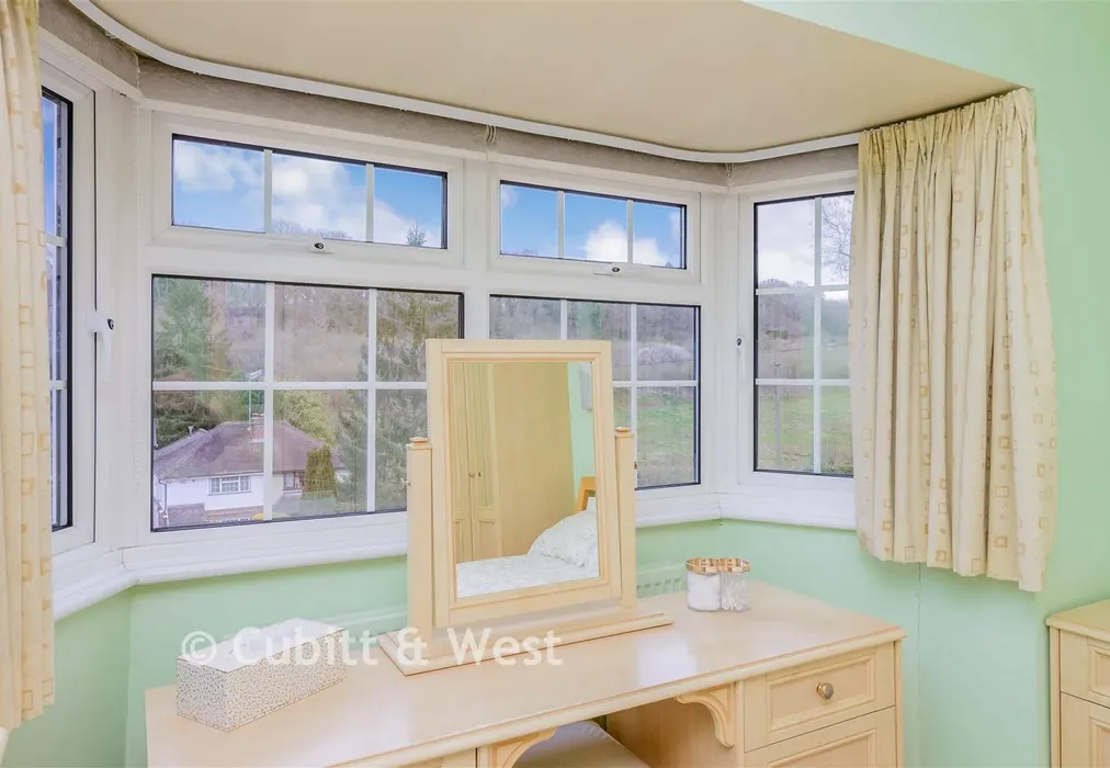 Internal Feature - Chipstead Lane, Lower Kingswood, Tadworth, Surrey - Wards of Kent