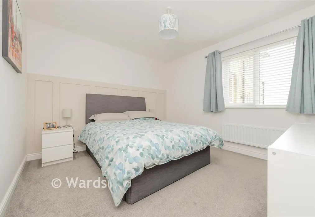 Bedroom 1 - Tickner Drive, Ebbsfleet Valley, Swanscombe, Kent - Wards of Kent