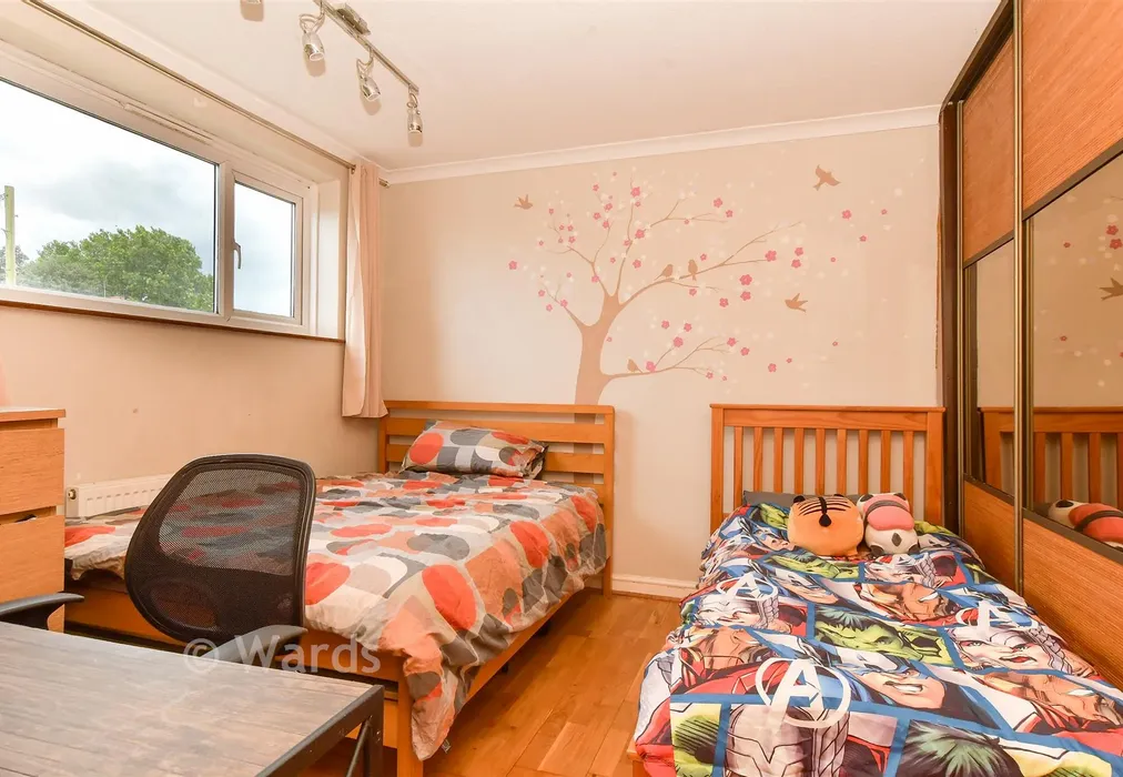 Bedroom 2 - Abbeyfields, Faversham, Kent - Wards of Kent
