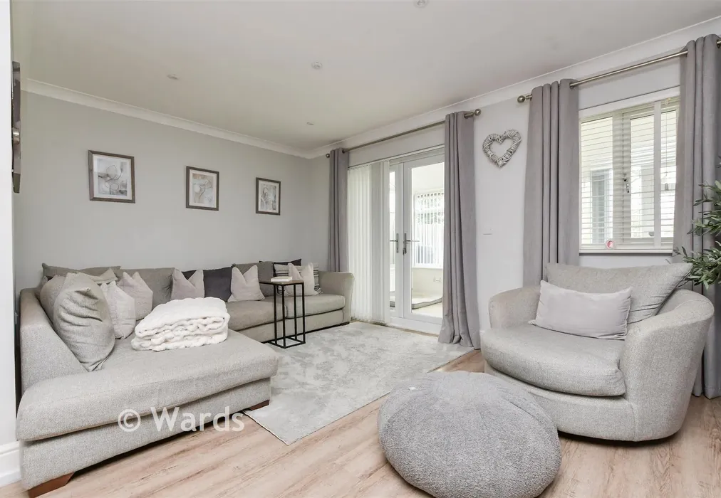 Lounge/Diner - Updown Way, Chartham, Canterbury, Kent - Wards of Kent