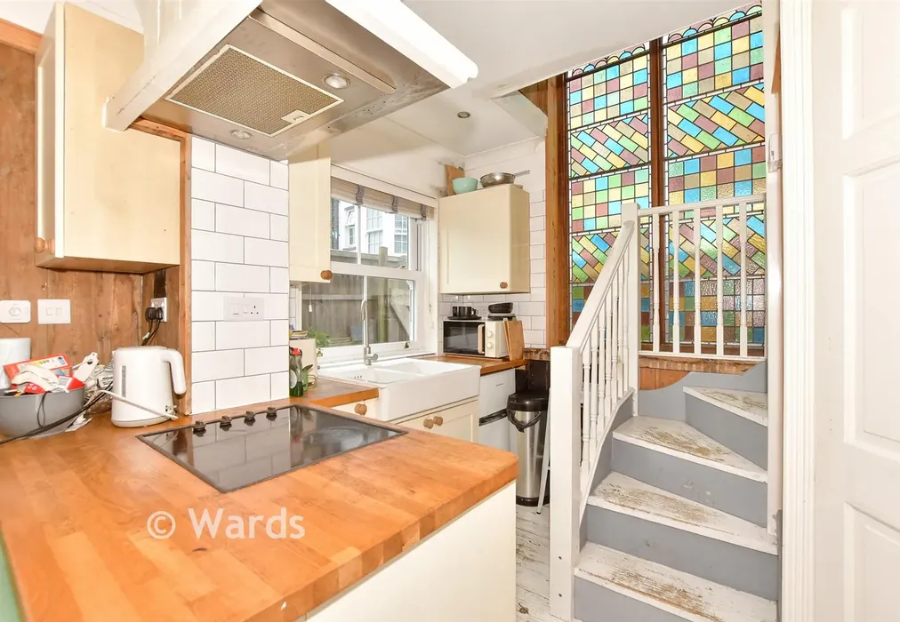 Lounge/ Kitchen - West Cliff Road, Ramsgate, Kent - Wards of Kent