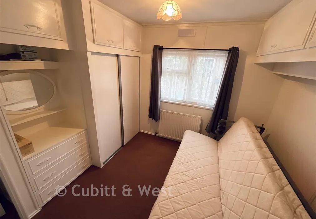Bedroom 2 - Laburnum Court, Smallfield, Horley, Surrey - Wards of Kent