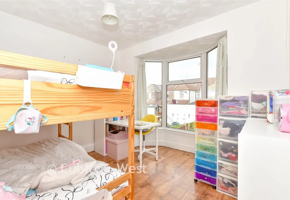Bedroom 2 - North End Avenue, Portsmouth, Hampshire - Wards of Kent