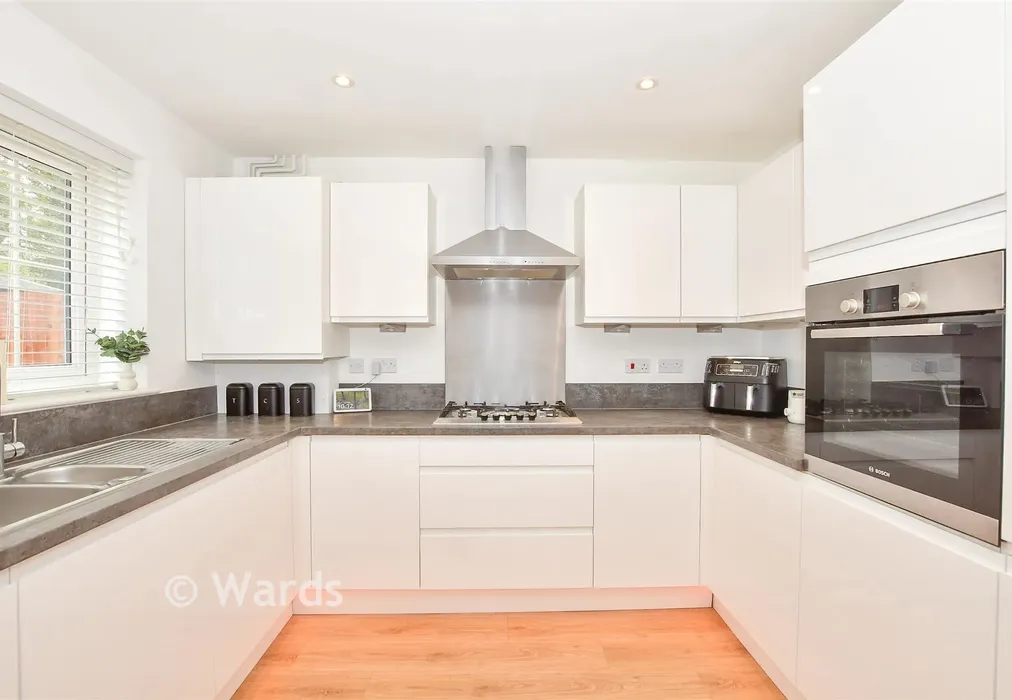 Kitchen/Diner - Farleigh Heights, Tovil, Kent - Wards of Kent