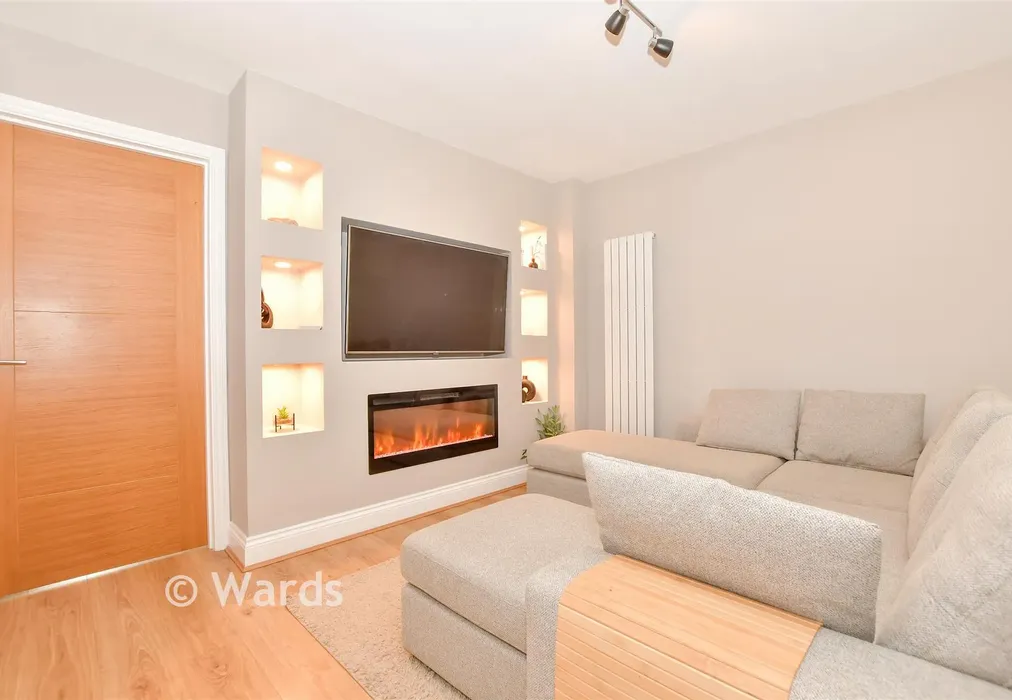 Lounge - Farleigh Heights, Tovil, Kent - Wards of Kent