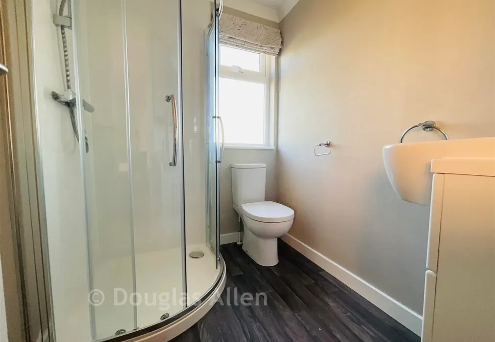 En-Suite Shower Room - Hawk Hill, Battlesbridge, Wickford, Essex - Wards of Kent