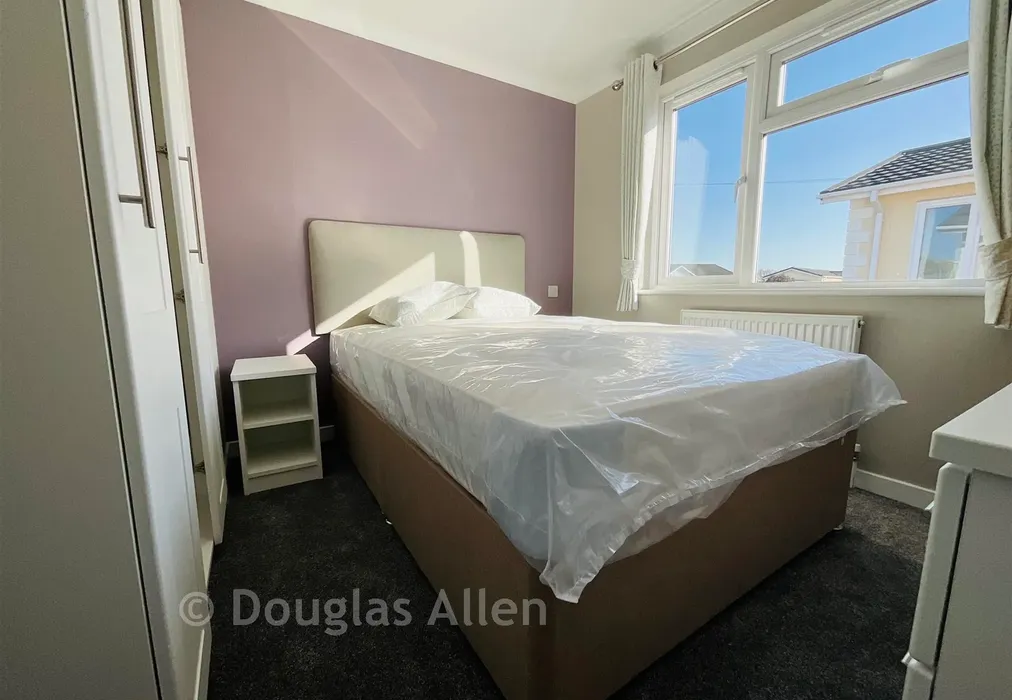 Bedroom 2 - Hawk Hill, Battlesbridge, Wickford, Essex - Wards of Kent
