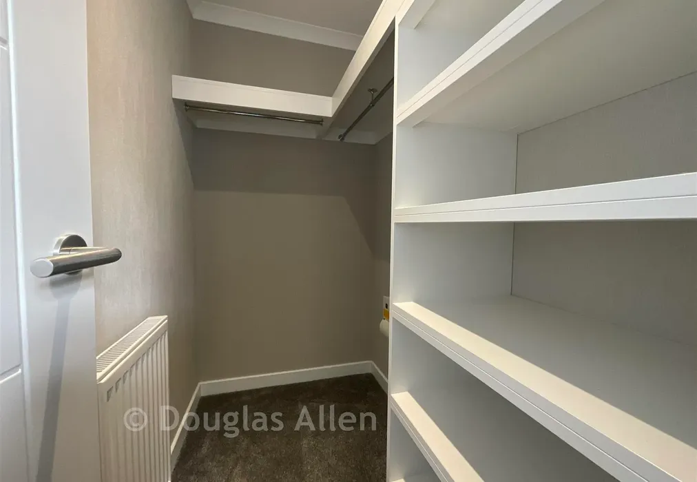 Walk In Wardrobe - Hawk Hill, Battlesbridge, Wickford, Essex - Wards of Kent