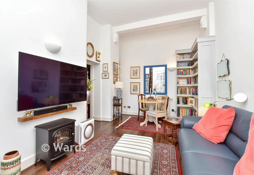 Lounge/Diner - Fennel Close, Maidstone, Kent - Wards of Kent