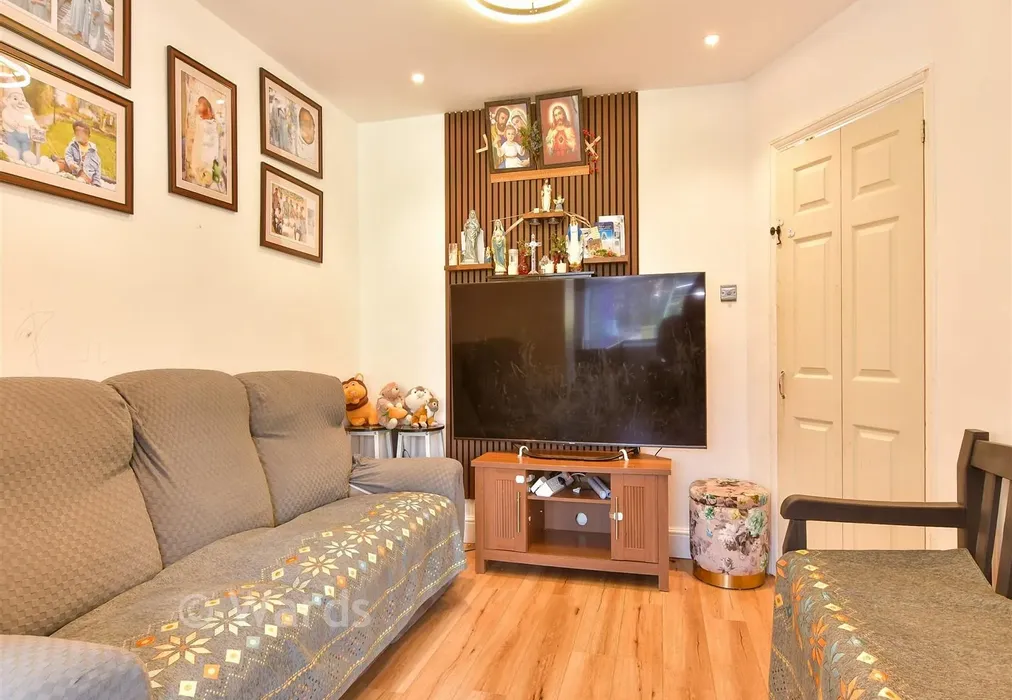 Lounge - St. William's Way, Rochester, Kent - Wards of Kent