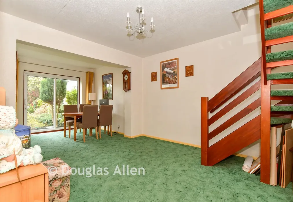 Family Area - Romney Road, Billericay, Essex - Wards of Kent