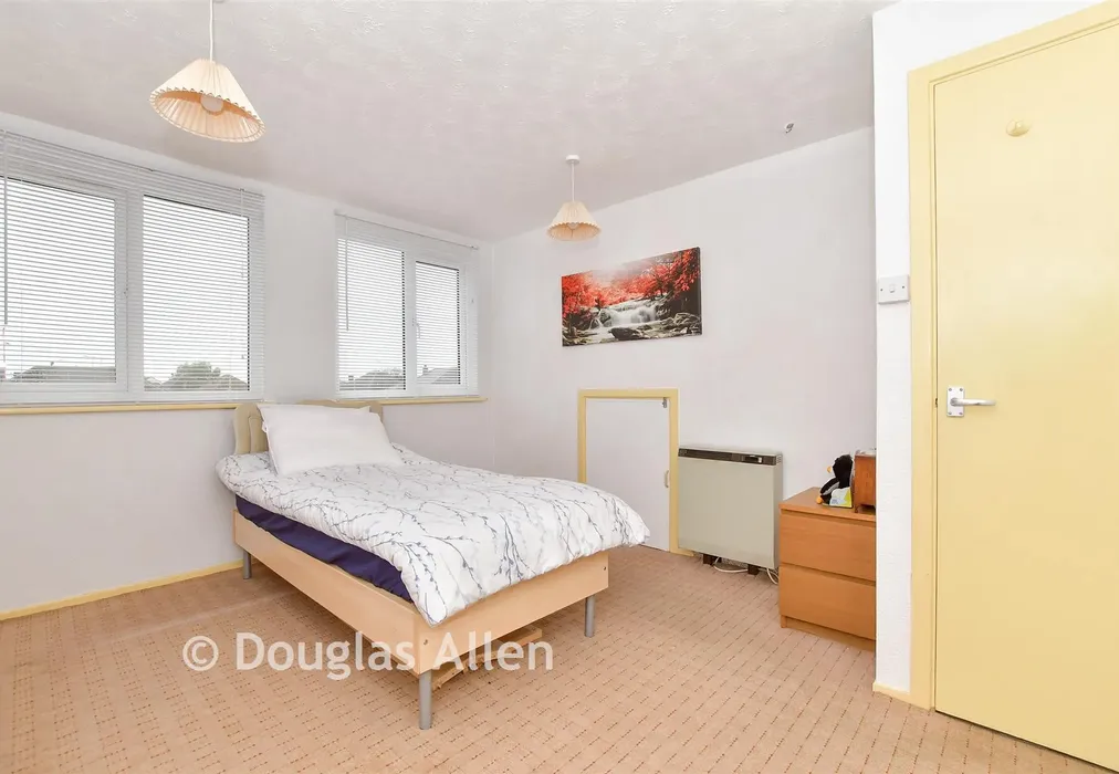 Bedroom 1 - Romney Road, Billericay, Essex - Wards of Kent