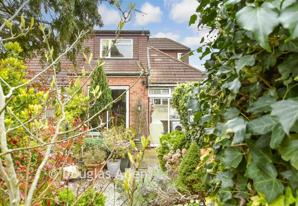 Rear Elevation - Romney Road, Billericay, Essex - Wards of Kent