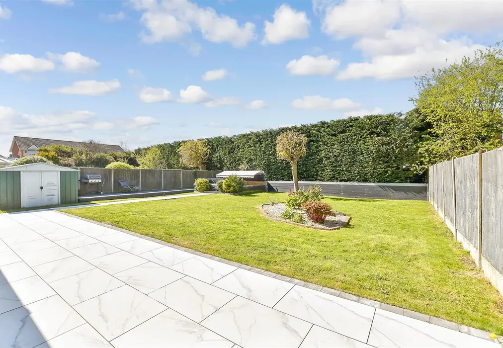 Rear Garden - Ladyfields, Broomfield, Herne Bay, Kent - Wards of Kent